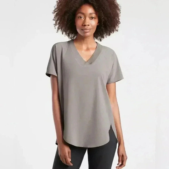 ATHLETA Zephyr Tee Women's M Blue V-Neck Short Sleeve Stretchy Active Gym - Picture 1 of 6